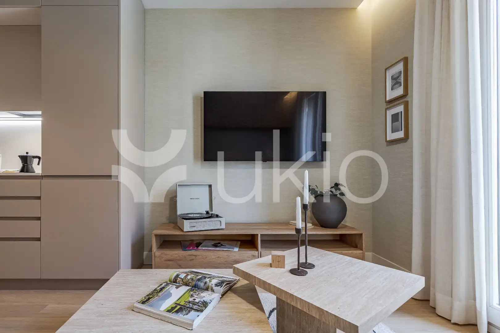 Living room of Apartments for rent in Madrid  with Heating, Furnished and Oven
