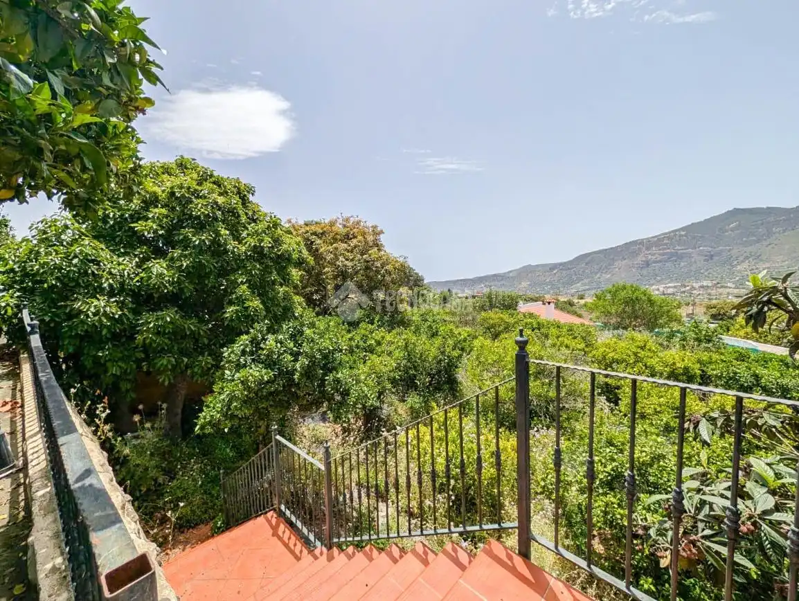 Vista exterior de Casa o chalet en venta en Valsequillo de Gran Canaria con Aire acondicionado y Parquet