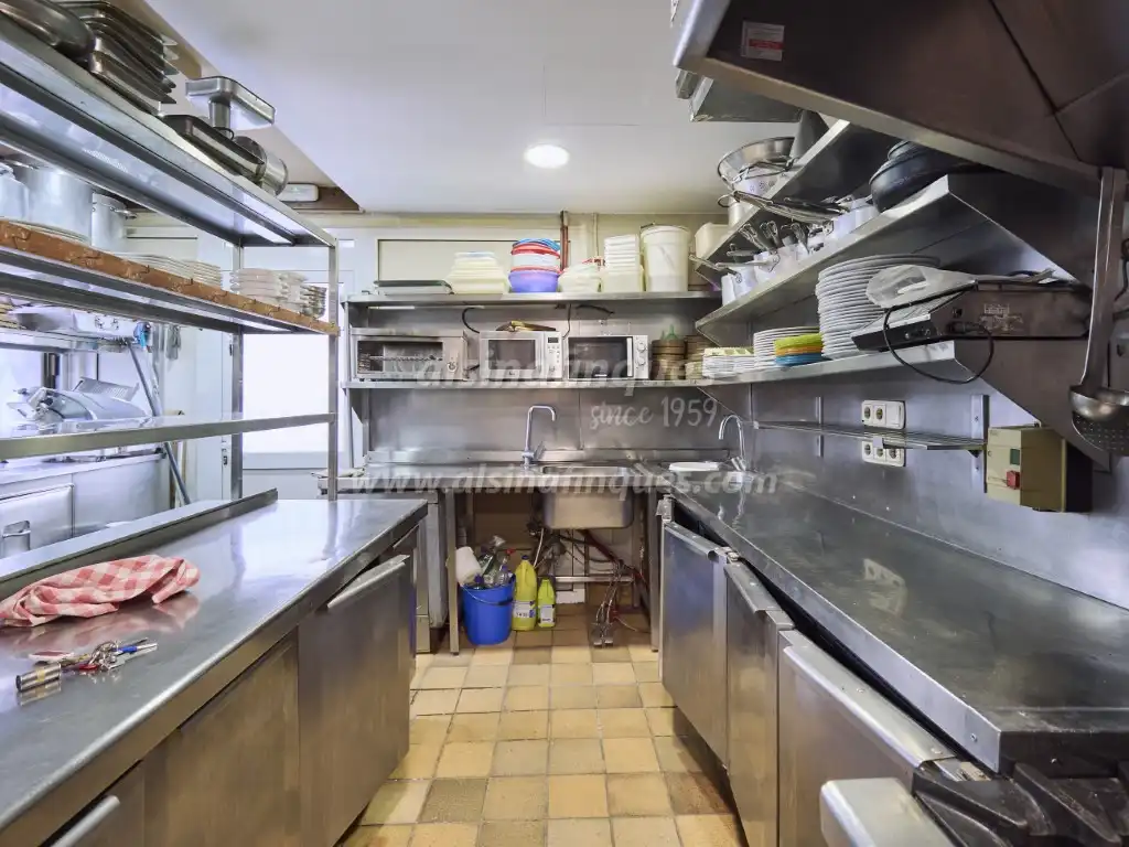 Cocina de Local en venta en Lloret de Mar con Aire acondicionado y Amueblado