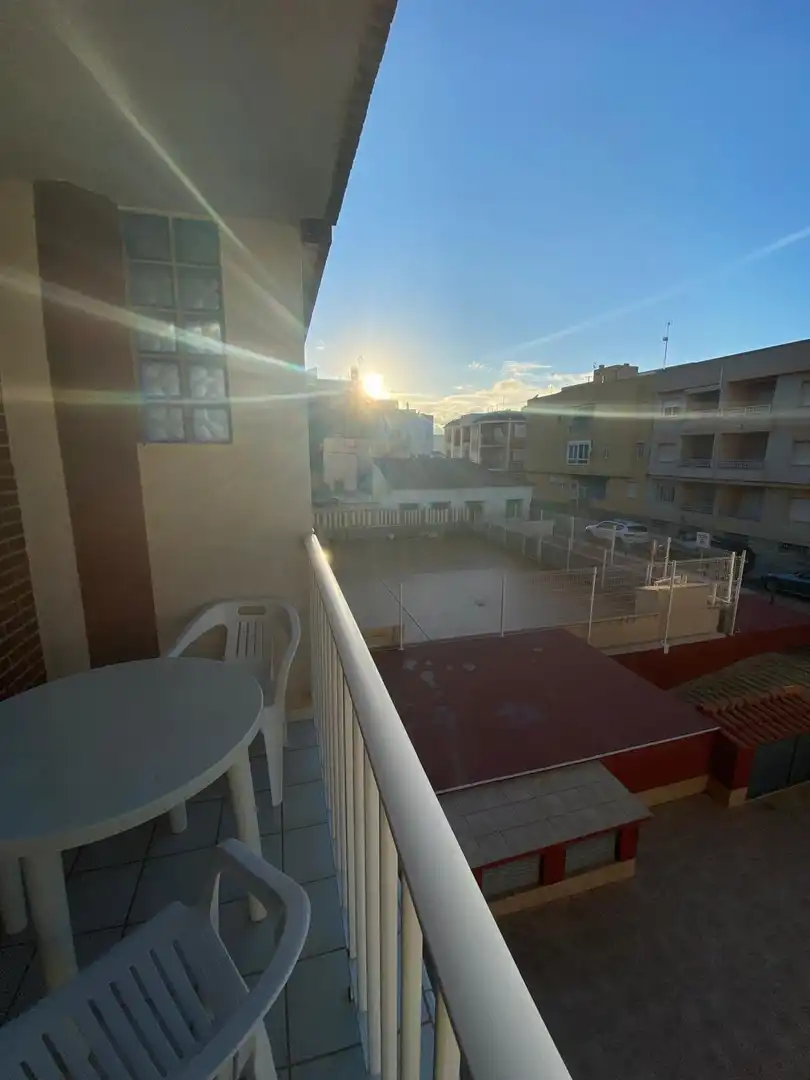 Piso de alquiler en Calle CAMPOAMOR, 99, Los Cuarteros