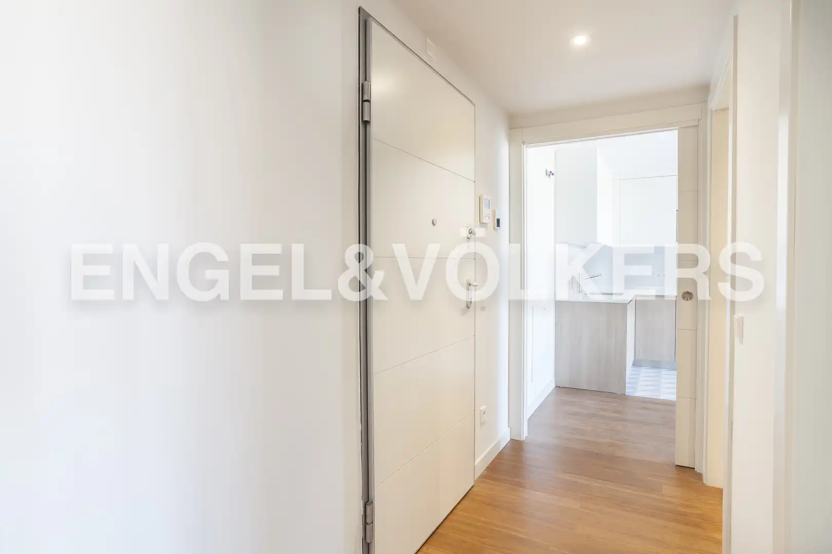 Flat for rent in Madrid  with Heating and Swimming Pool