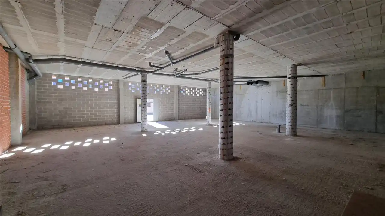 Local comercial en venda a PARAYO, imagen 8