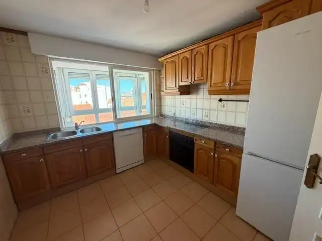 Cocina de Piso en venta en León Capital  con Calefacción