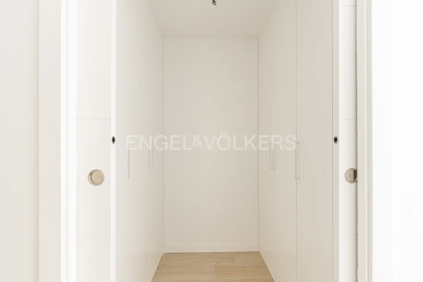 Wohnung zur Miete in La Moraleja mit Klimaanlage, Heizung und Privatgarten