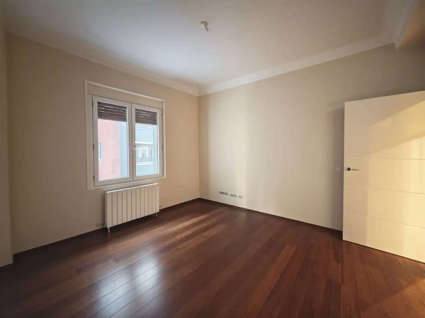 Habitación de Piso en venta en Zaragoza con Aire acondicionado, Calefacción y Trastero