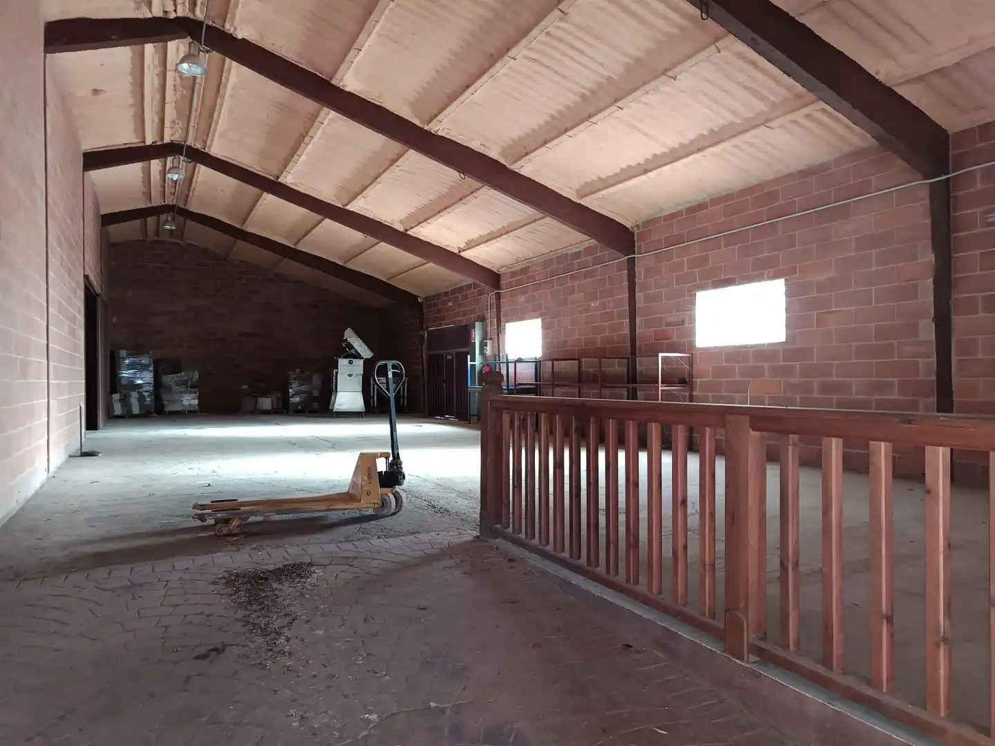Nau industrial en venda en Estadilla
