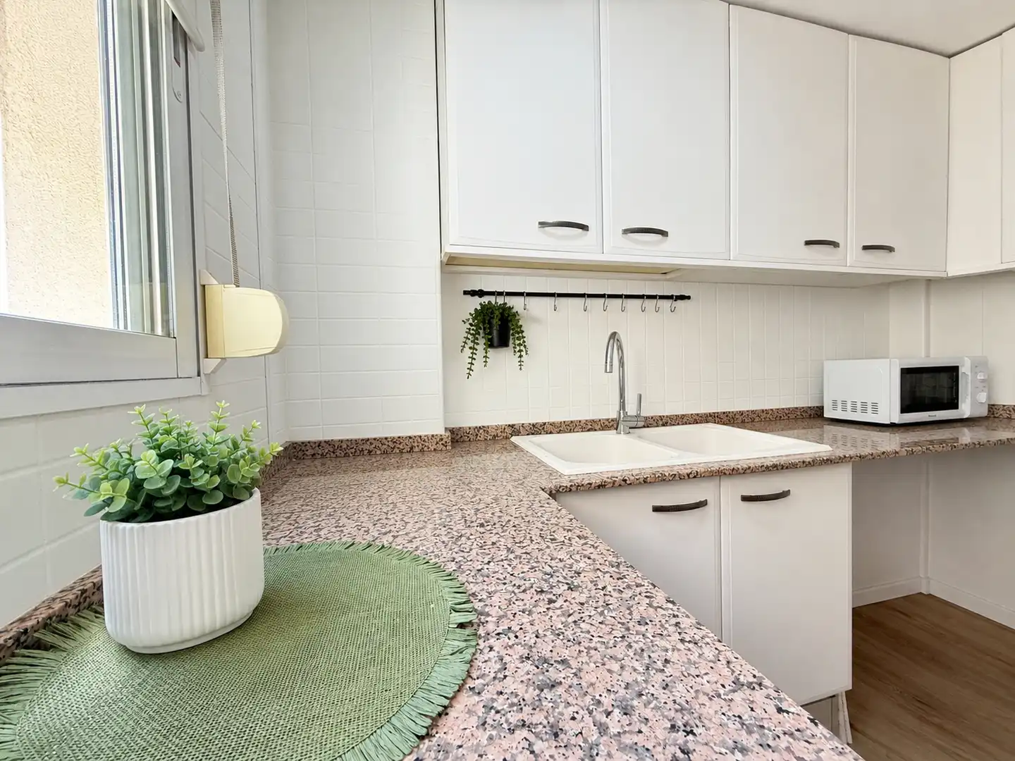 Kitchen of Flat for sale in La Pobla de Vallbona  with Air Conditioner, Furnished and Oven
