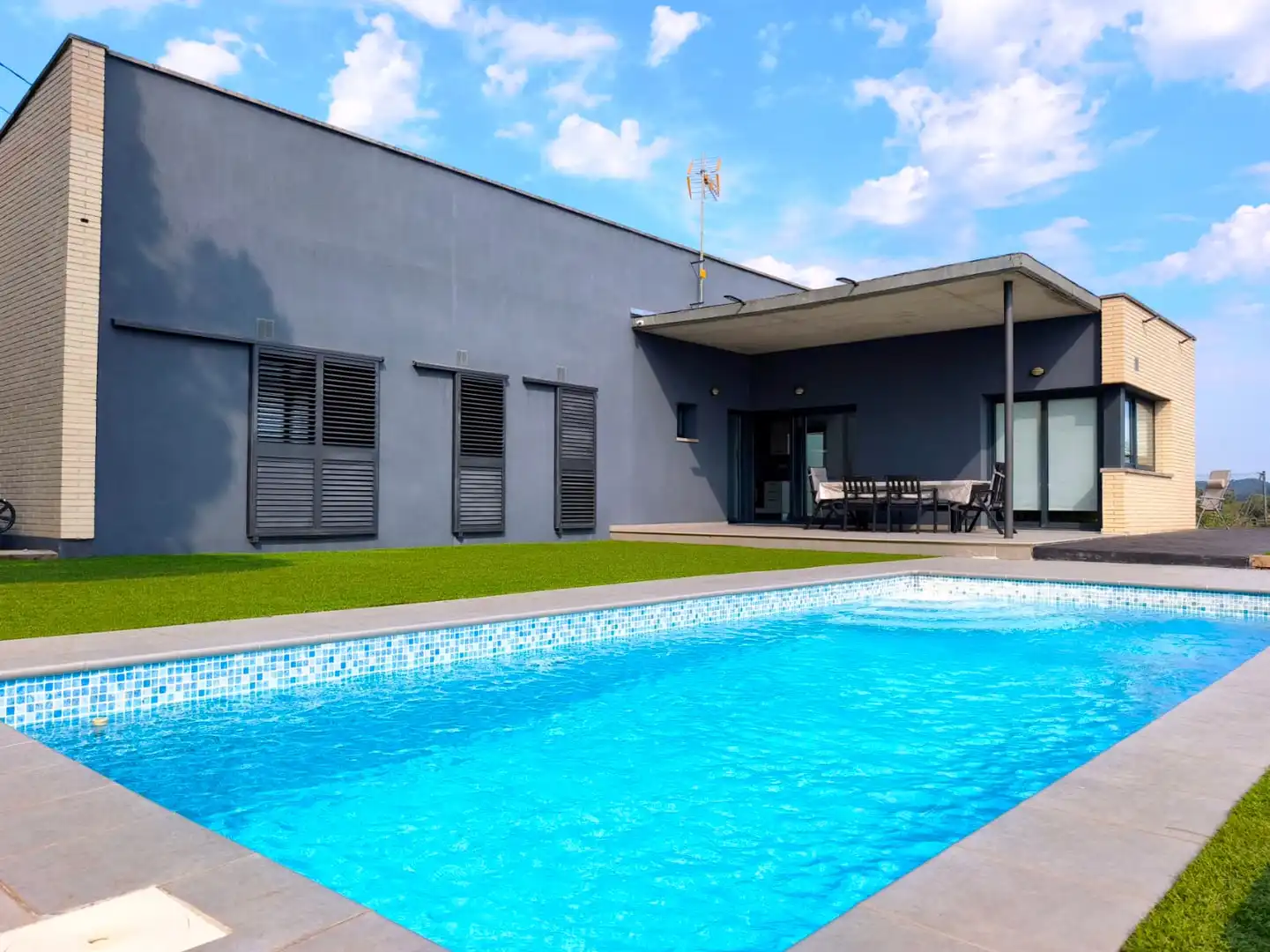 Piscina de Casa o xalet en venda en Lloret de Mar amb Calefacció, Jardí privat i Terrassa