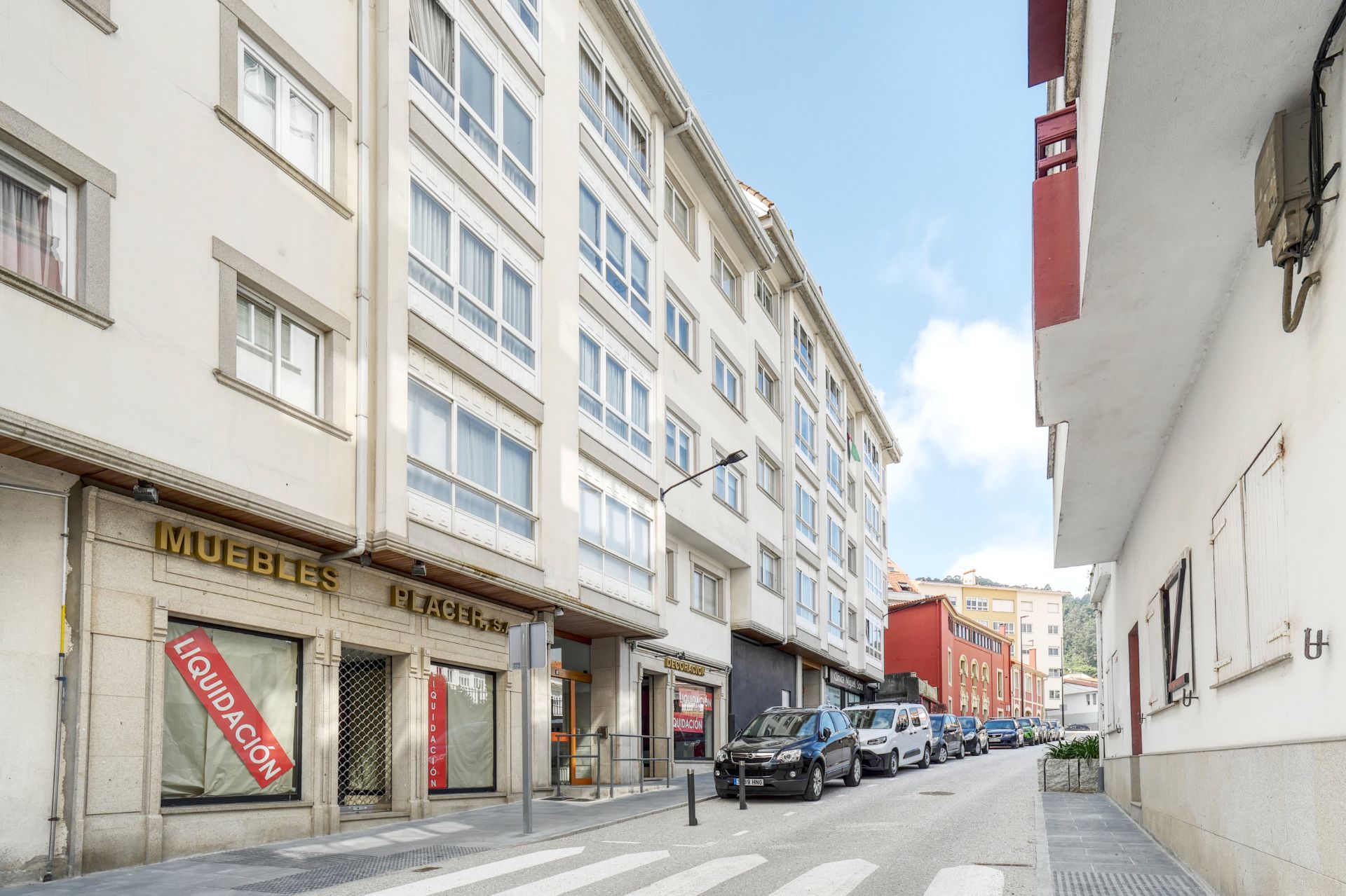 Vista exterior de Local en venta en Pontedeume con Alarma