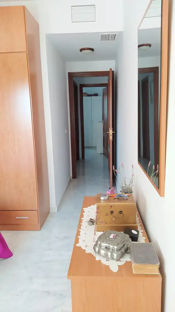 Flat with pool to rent in Casco Antiguo, imagen 12