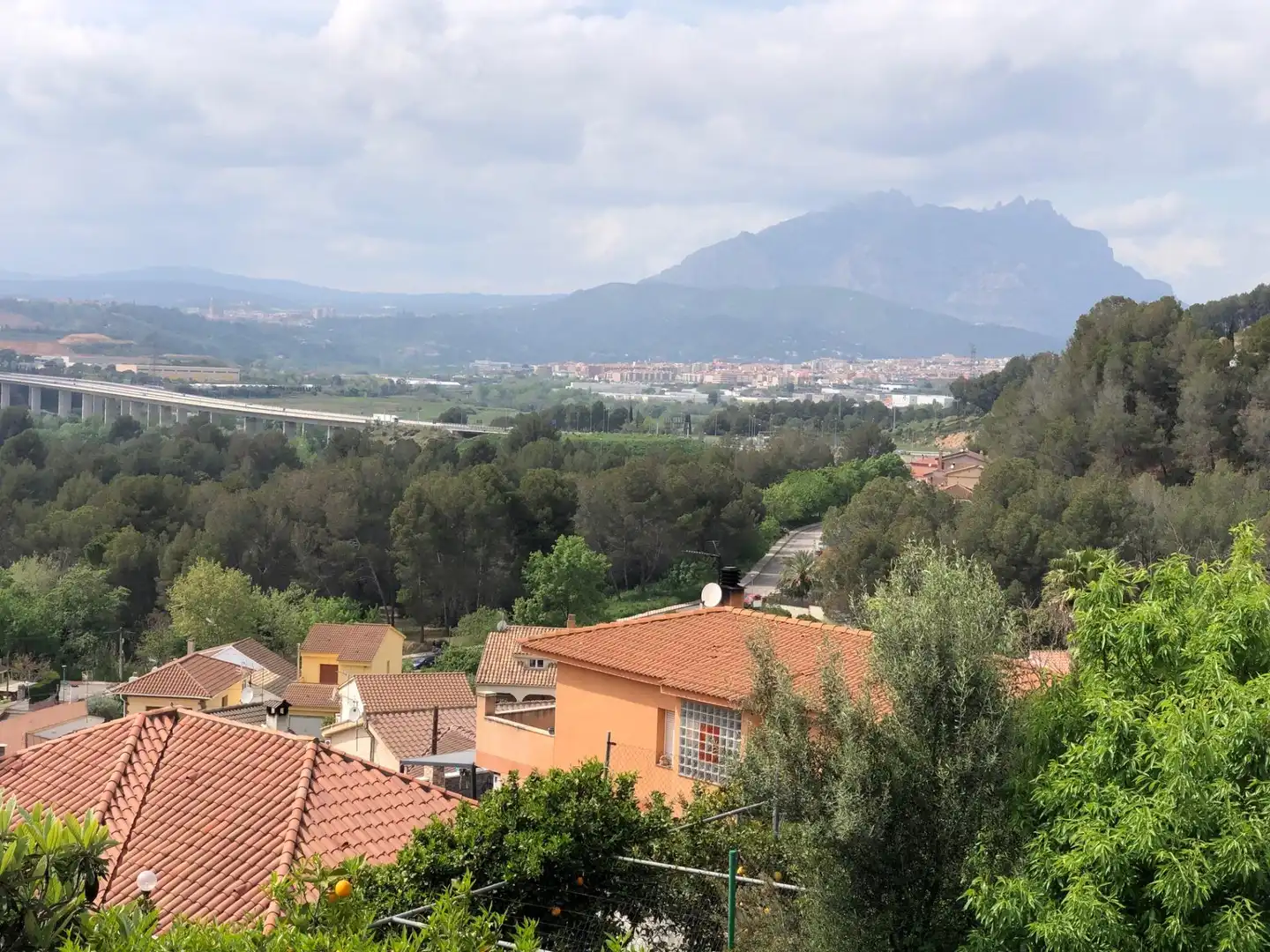 Vista exterior de Casa o chalet en venta en Abrera con Calefacción, Jardín privado y Terraza