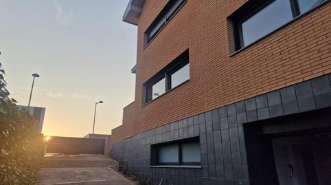 Foto 5 de Casa adosada de alquiler en Montilivi, Girona Capital