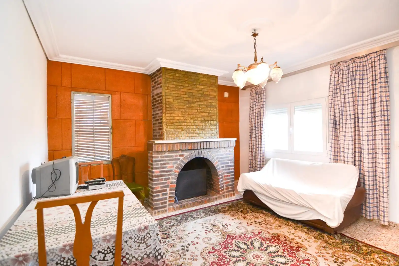 Sala de estar de Casa o chalet en venta en Escalona con Jardín privado, Terraza y Trastero