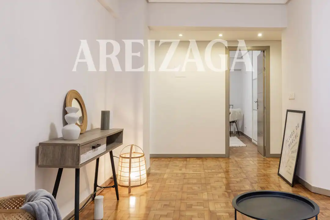 Piso en venta en Donostia - San Sebastián  con Calefacción, Terraza y Balcón