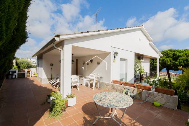 Casa-chalet en Venta en Califòrnia - Santa Madrona