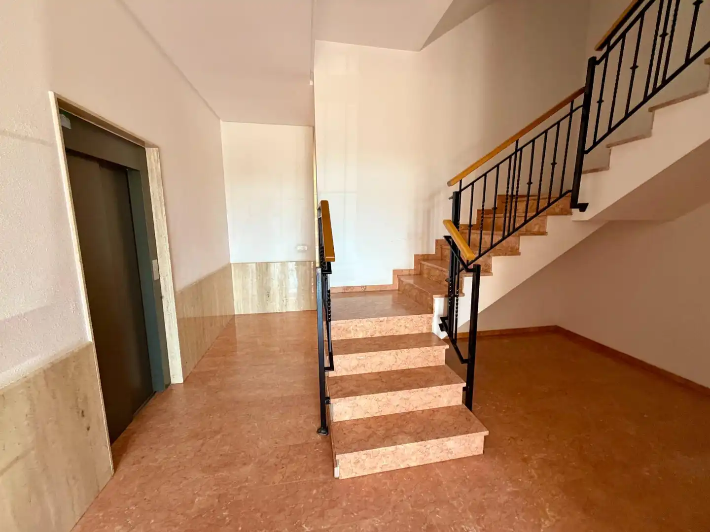 Wohnung zum Verkauf in Almussafes mit Klimaanlage
