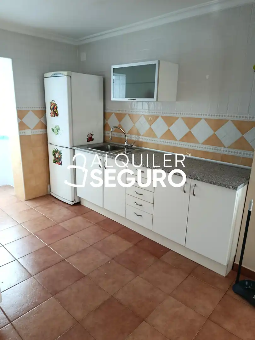 Küche von Wohnung zur Miete in Utrera mit Klimaanlage, Terrasse und Möbliert