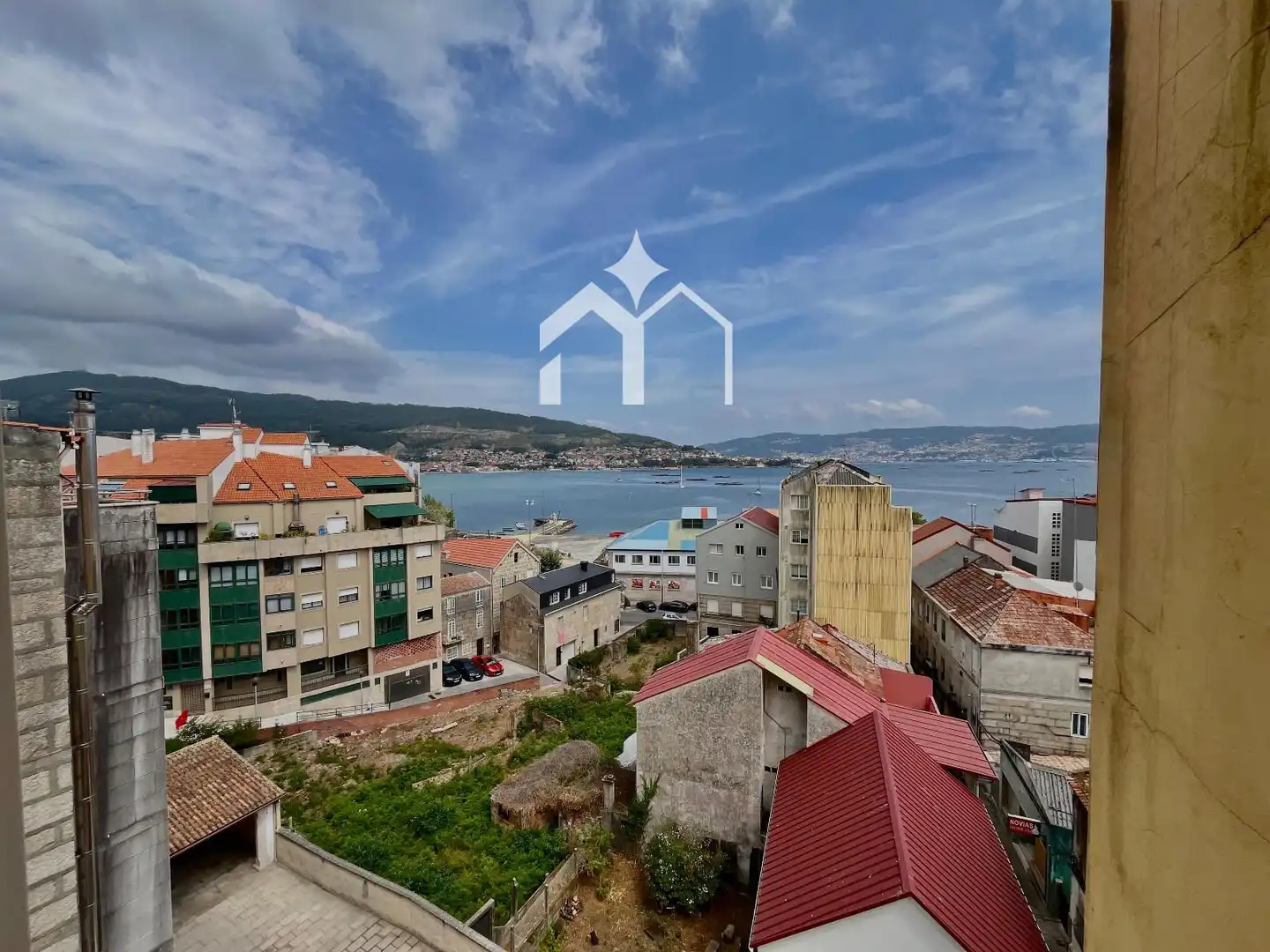Außenansicht von Maisonette zum Verkauf in Moaña mit Heizung, Terrasse und Möbliert