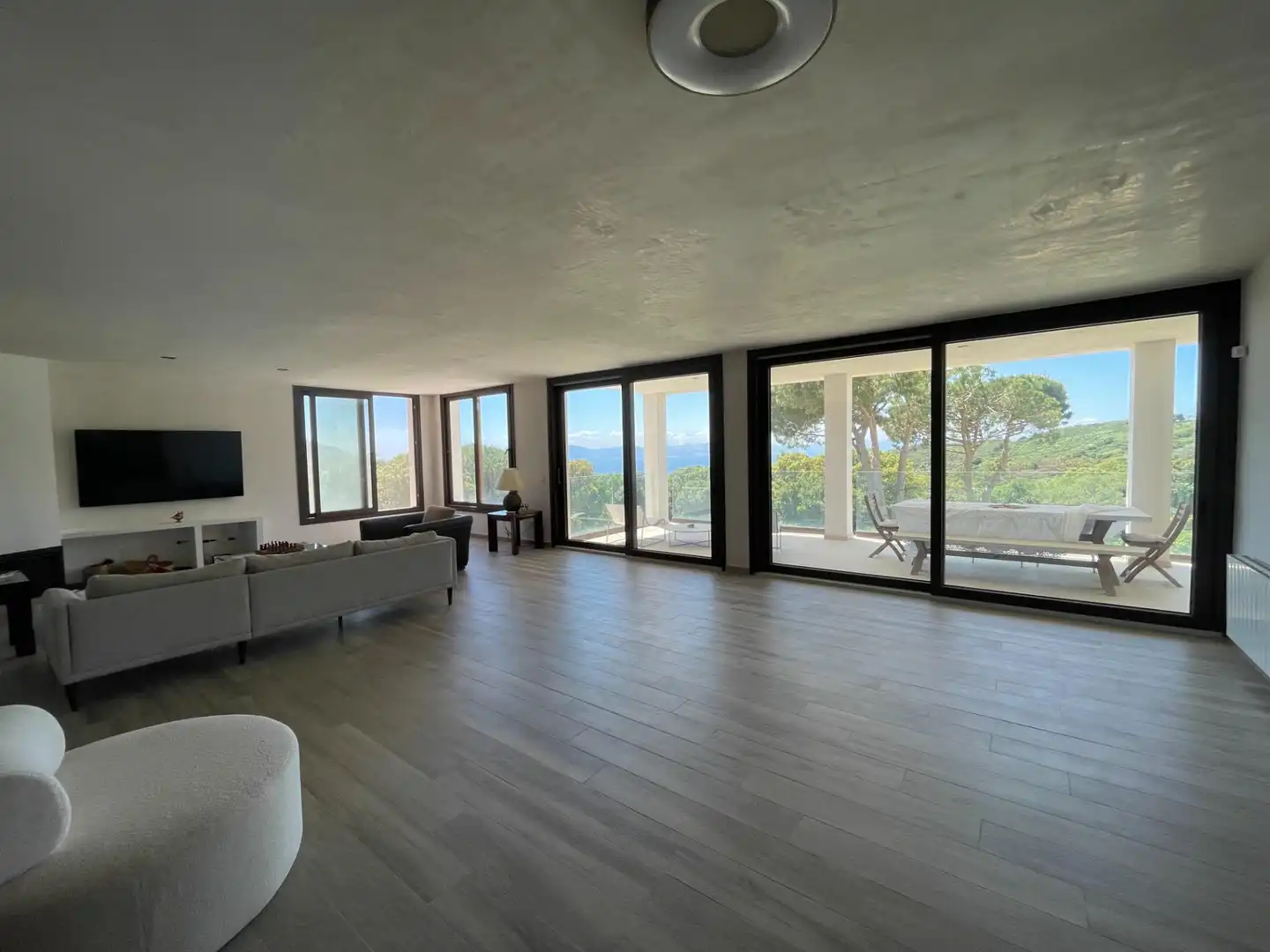 Sala d'estar de Casa o xalet en venda en Tarifa amb Jardí privat, Terrassa i Traster