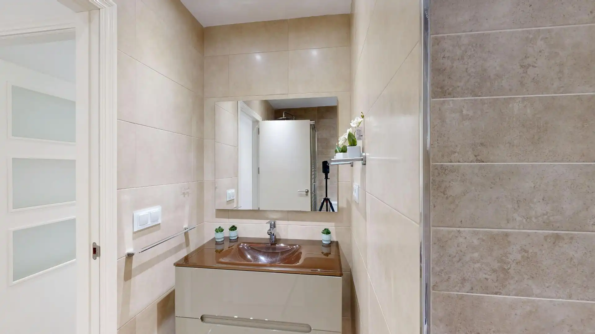 Bathroom of Flat for sale in Cartagena  with Air Conditioner, Heating and Storage room