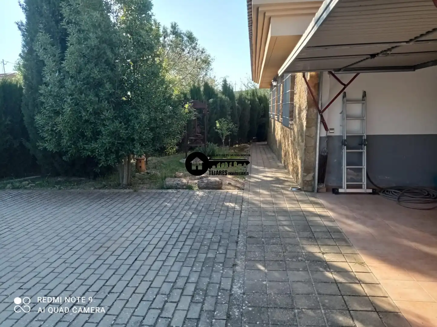 Vista exterior de Casa o chalet en venta en Pétrola con Calefacción, Jardín privado y Terraza