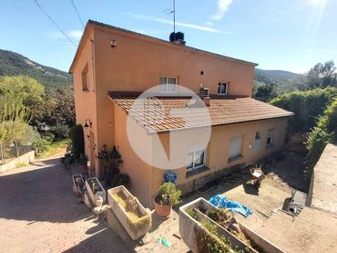 Haus zum Verkauf in Vacarisses