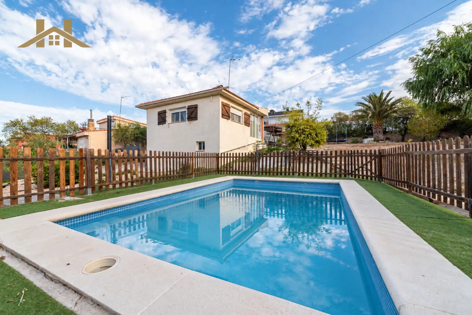 Villa con piscina in vendita a El Álamo