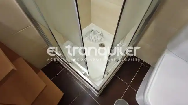Bathroom of Flat for rent in Madrid  with Swimming Pool, Furnished and Washing machine