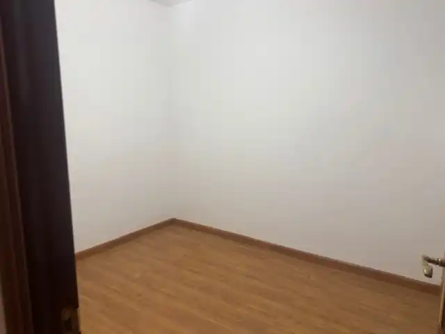 Habitación de Piso en venta en Ribadeo con Terraza, Trastero y Balcón