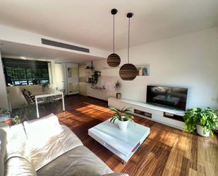 Living room of Flat for sale in L'Hospitalet de Llobregat  with Air Conditioner and Terrace