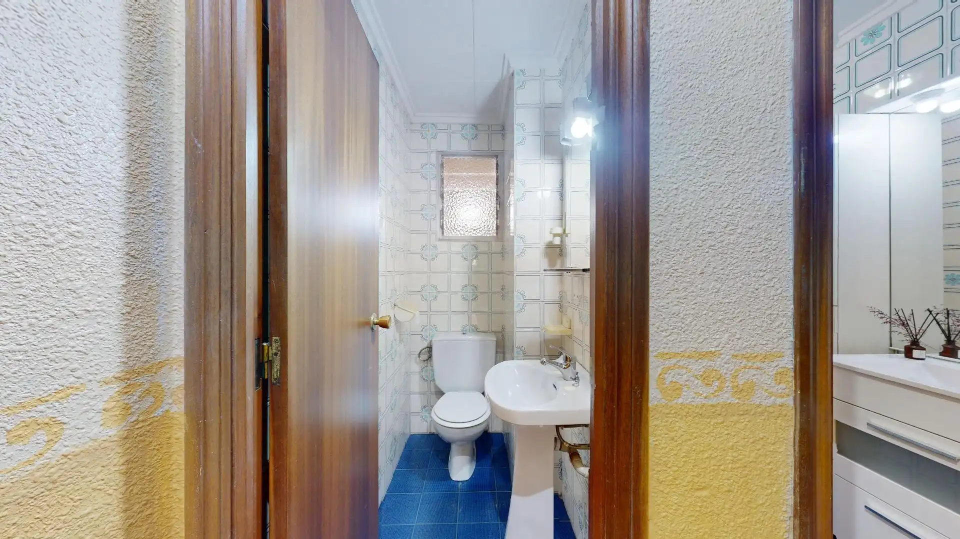 Baño de Piso en venta en Elche / Elx con Aire acondicionado