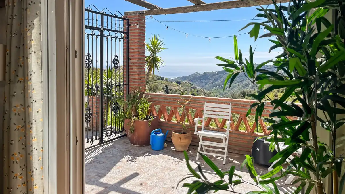 Detached house with pool for sale in Cómpeta, imagen 8