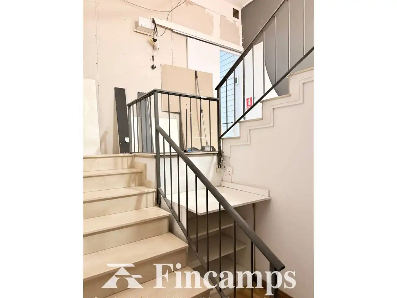 Commercial properties for rent in Sabadell  with Air Conditioner and Alarm