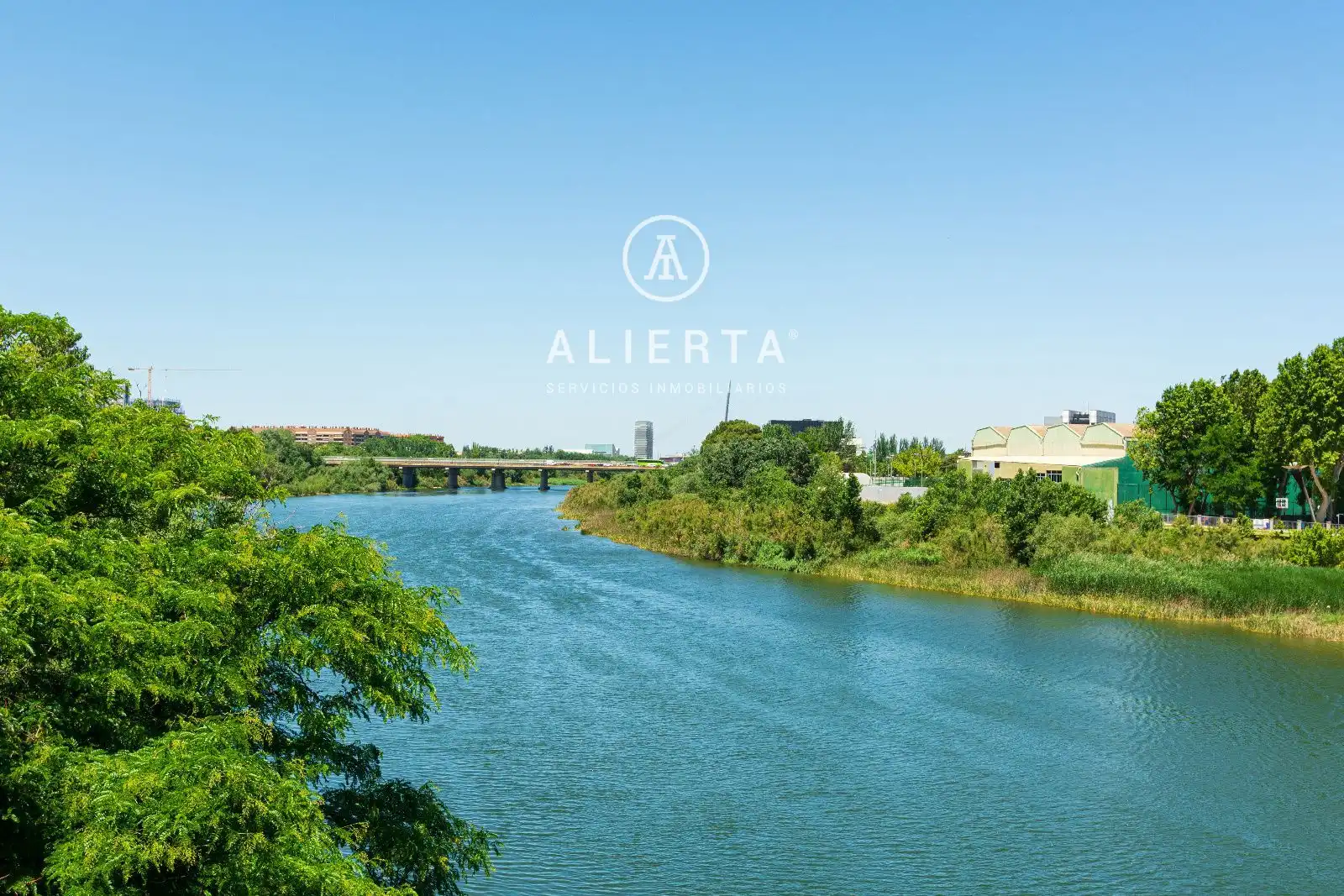 Exterior view of Flat for sale in Zaragoza  with Air Conditioner, Heating and Terrace
