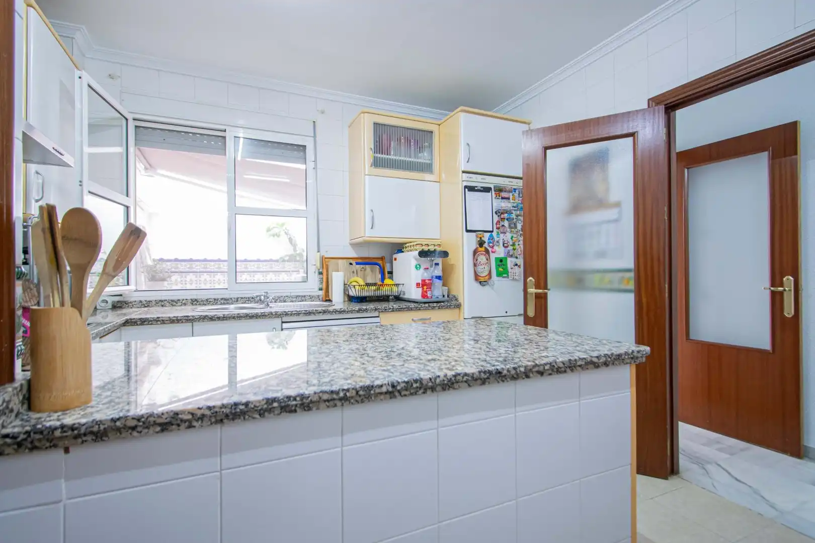 Cocina de Planta baja en venta en Gelves con Aire acondicionado