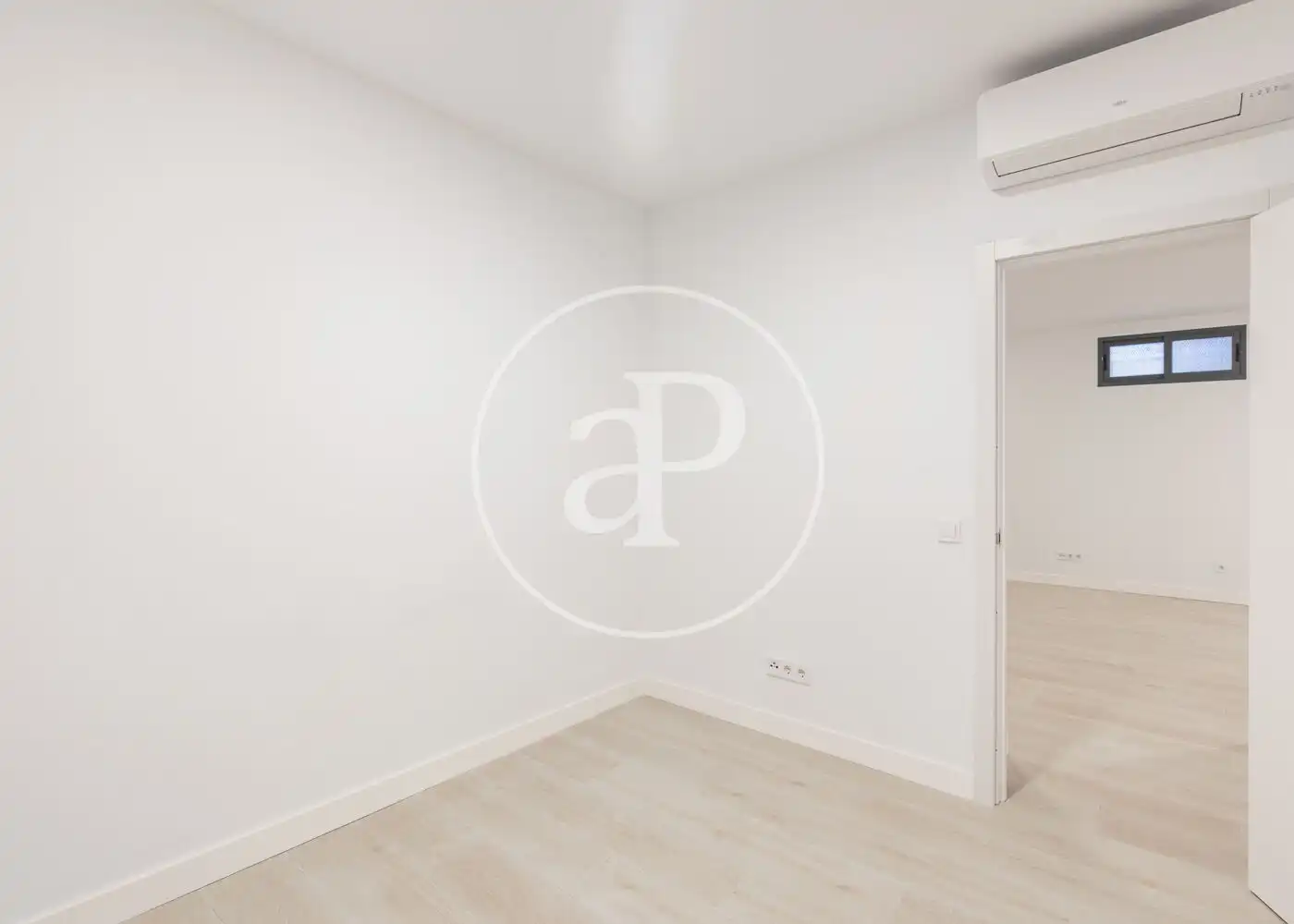 Schlafzimmer von Wohnung zum Verkauf in Madrid mit Klimaanlage und Heizung