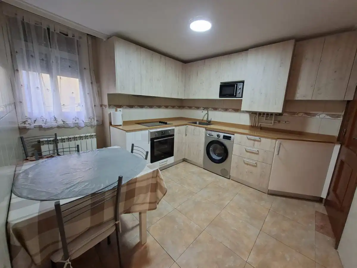 Cocina de Apartamento en venta en Vitoria - Gasteiz con Calefacción, Parquet y Trastero