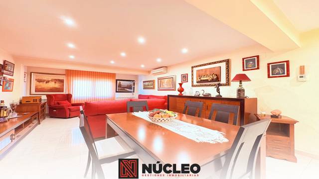 Piso en Venta en Avenida del Tenor Fleta en Barrio de San José