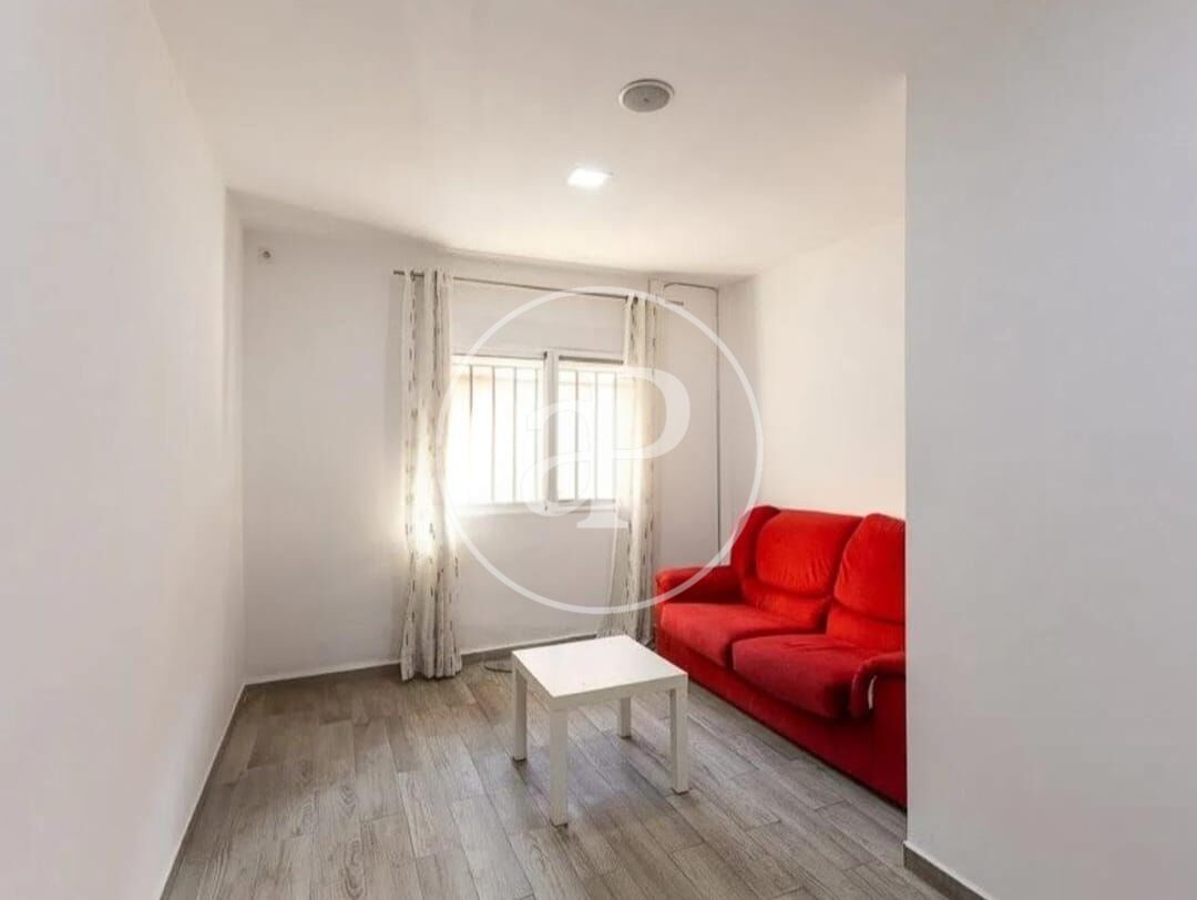 Flat to rent in Carrer Paterna, El Carmen