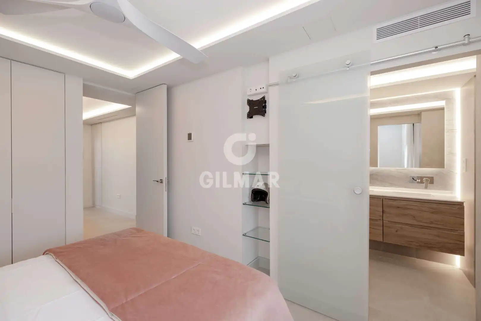 Apartament amb terrassa en venda a Selwo, imagen 45