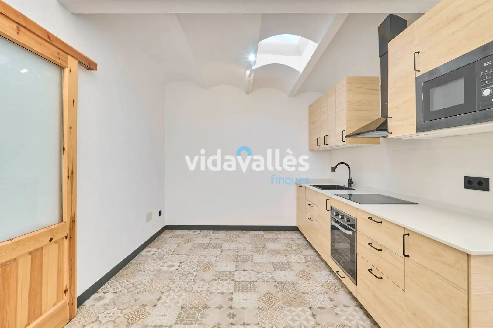 Cuina de Casa o xalet en venda en Llinars del Vallès amb Calefacció, Terrassa i Forn