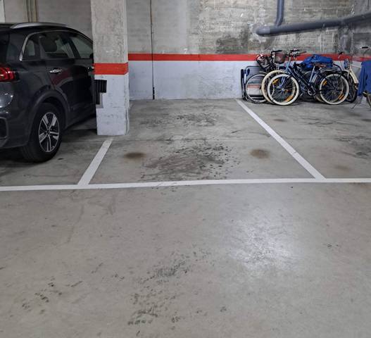 Garaje en Alquiler en Carrer de Francesc Gumà en Centre