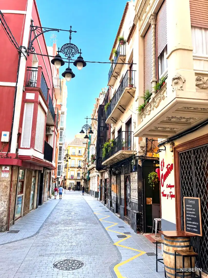 Vista exterior de Local de alquiler en Cartagena ciudad