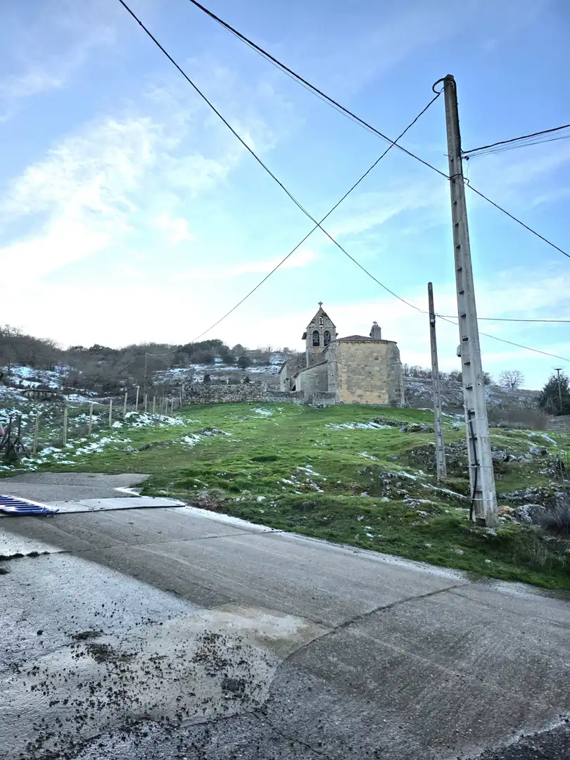 Vista exterior de Casa o xalet en venda en Aguilar de Campoo amb Traster