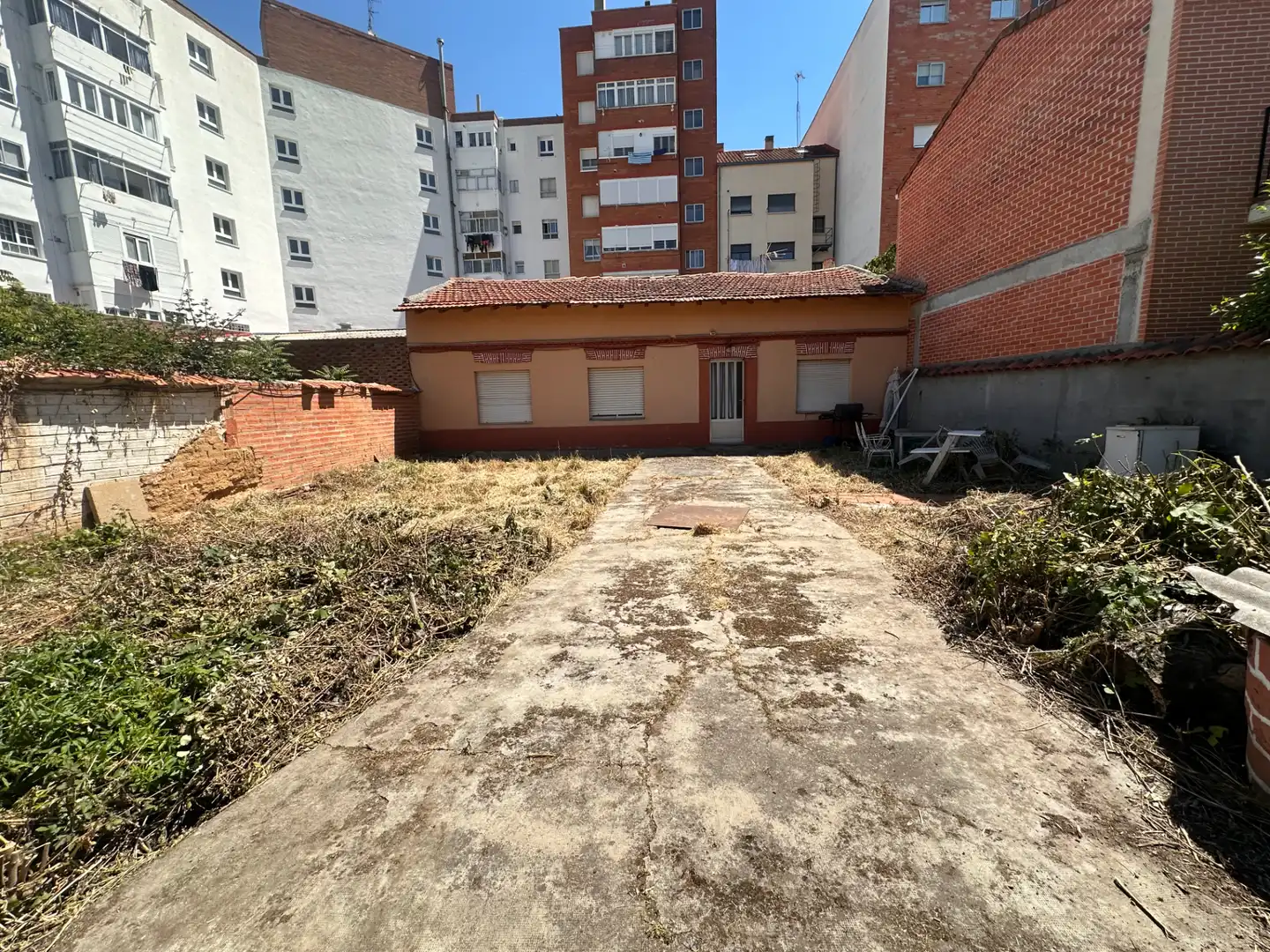 Exterior view of Houses for sale in Valladolid