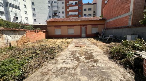 Photo 2 of Houses for sale in Calle Villanubla, La Victoria - Puente Jardín, Valladolid Capital