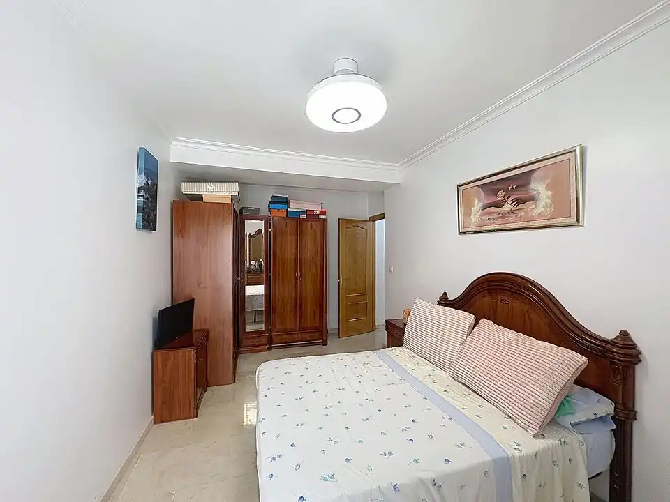 Habitación de Piso en venta en Pinos Puente con Aire acondicionado y Calefacción