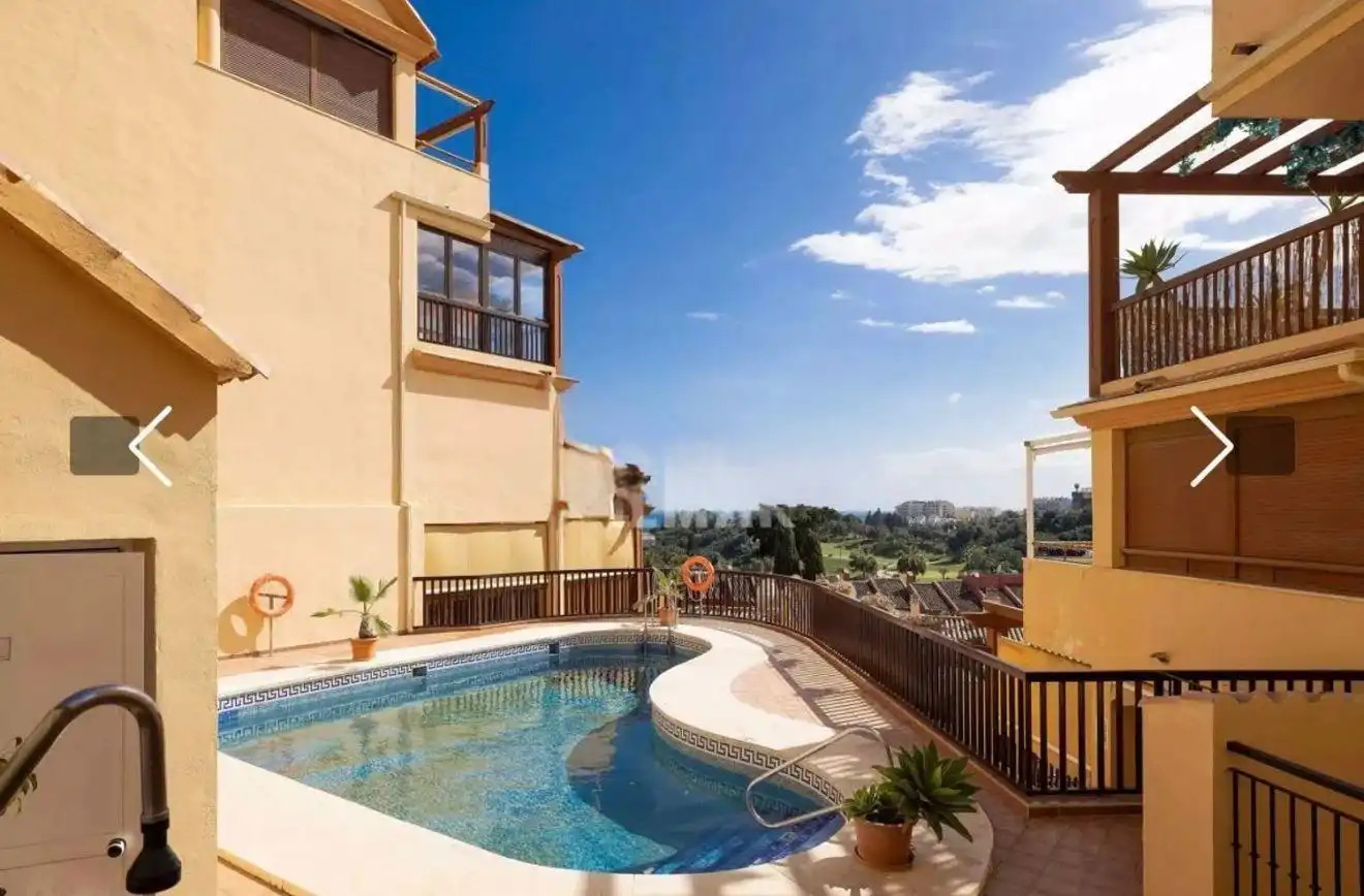 Attic for rent in Cortijo Torrequebrada