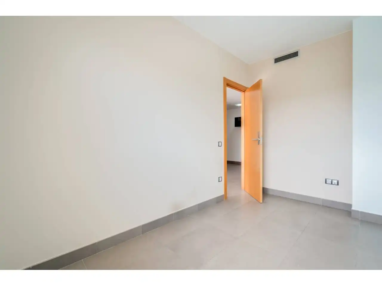 Duplexes for sale in Terrassa  with Air Conditioner, Heating and Terrace
