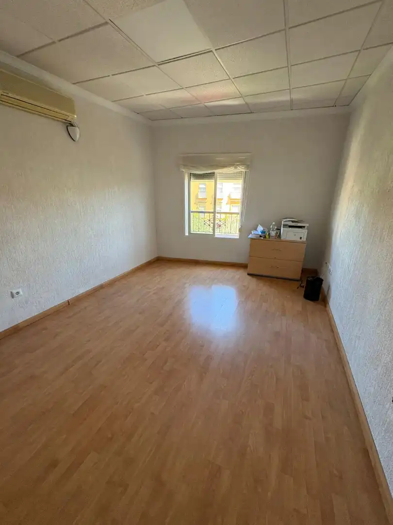 Schlafzimmer von Wohnung zum Verkauf in Jerez de la Frontera mit Klimaanlage, Heizung und Parkett